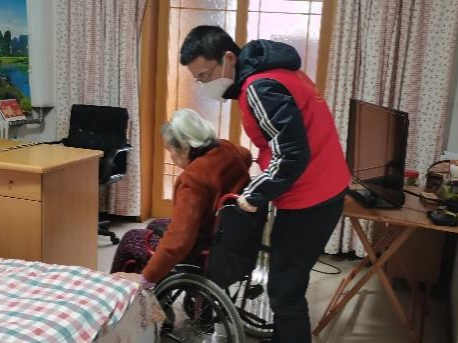 ��������ء������ս���ҳ����Ǽʵ���ǰ�����ж� �������Ÿ����³�һ��ϵ�У�����