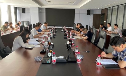 ��ί��ʷ������������Ѳ���쵼����Ǽʵ��Ӽ��ŵ�ʷ�����������еڶ��ֶ����鳭