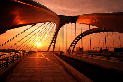 �ҹ��ӿ챾Ǯ�г�ʢ�����ĺͷ���